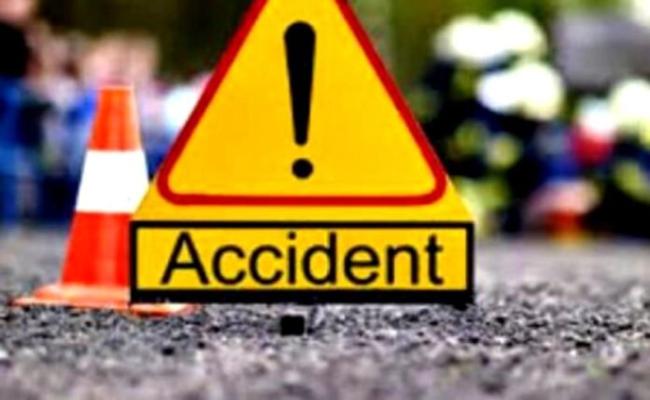 4 dead in Agra accident