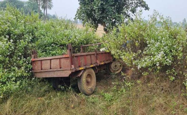 ଦୁର୍ଘଟଣାରେ ଯୁବକଙ୍କ ମୃତ୍ୟୁ : ଘଟଣା ସ୍ଥଳରେ ଉତେଜନା, କ୍ଷତିପୂରଣ ଦାବି