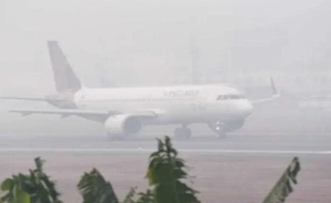 Dense fog affects flight operations at Srinagar airport