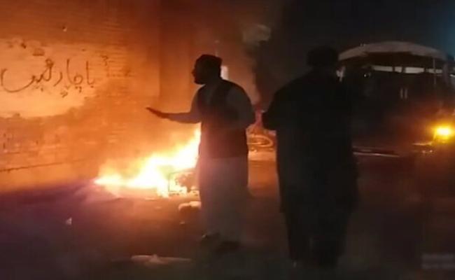 Blast in Turbat, Balochistan, Pakistan, four killed, 32 injured