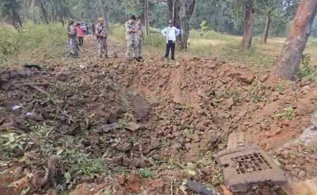 Naxals blow up jawan's vehicle on road in Chhattisgarh's Kutru-Veda, 9 killed