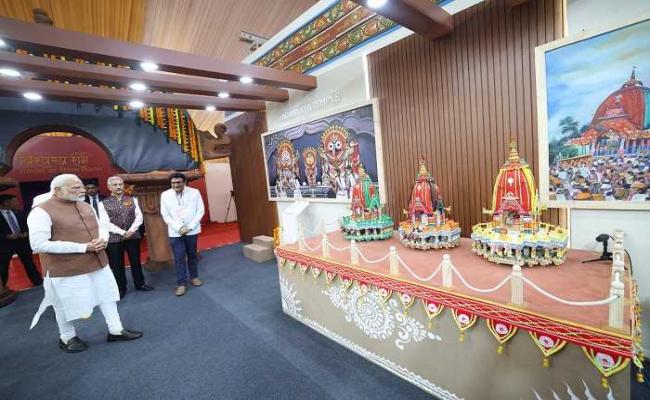 PM Modi visits Odisha exhibition hall