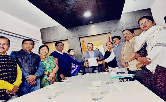 BJD submits memorandum to DGP against undemocratic actions of Border Police