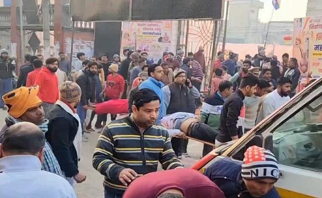 Nirvana festival stage collapses in Uttar Pradesh's Badaut, 5 dead