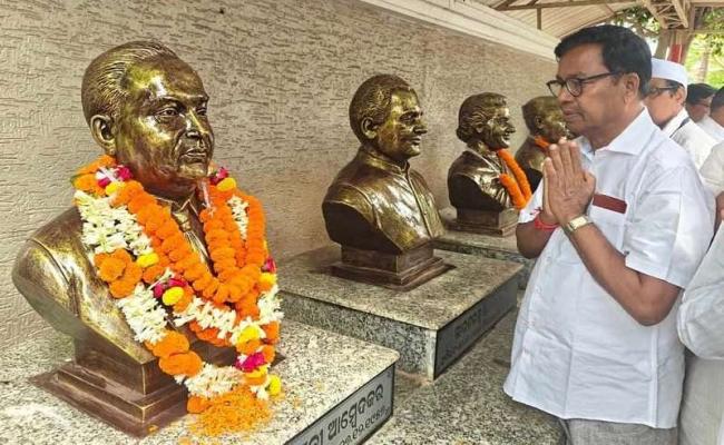 Ambedkar Jayanti celebrated at Bhubaneswar PCC office