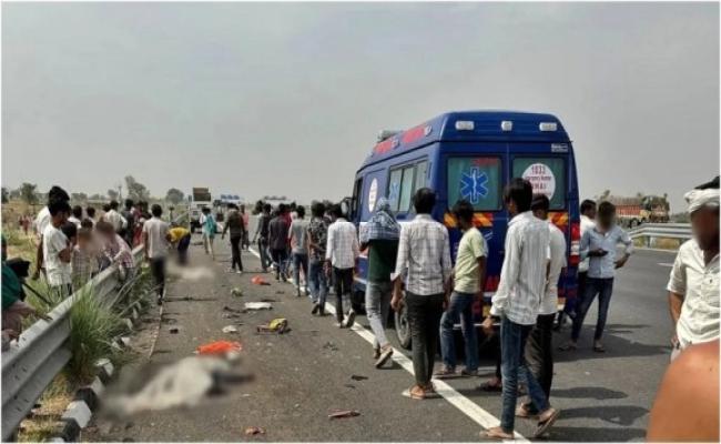 Nunh: Horrific road accident on Delhi-Mumbai Expressway, 7 sanitation workers killed