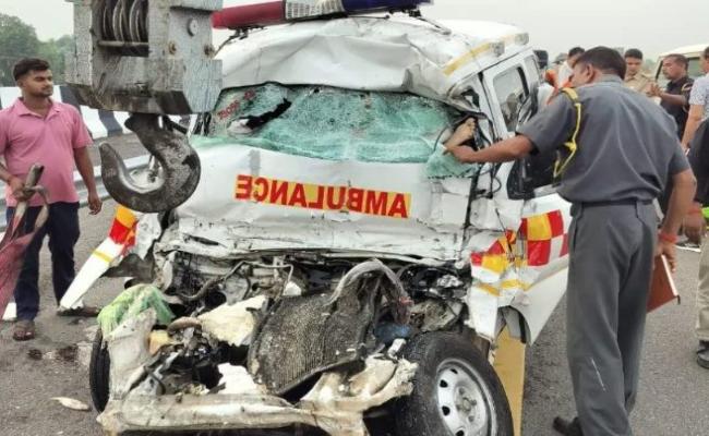 5 dead, one injured in horrific road accident in Uttar Pradesh