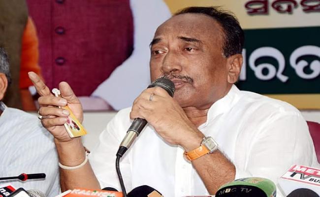 Court monitor probe for student suicide - Vijay Mohapatra