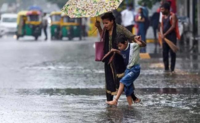 Heavy to very heavy rain in the next 24 hours, orange warning for 10 districts