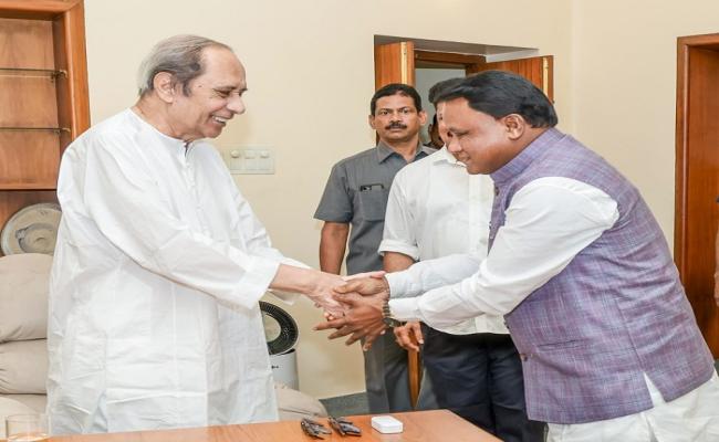 Chief Minister meets Naveen Patnaik