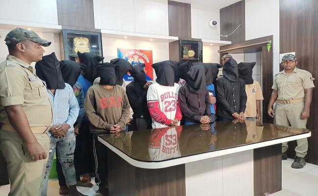 Jaipur Town Police arrest 14 notorious criminals in various heinous cases