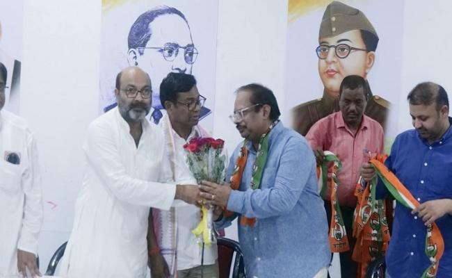 Kailash Mishra joins Congress