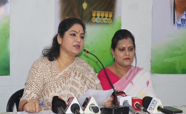 Money seized from train on CM's visit; BJP is indulging in a cowardly attempt to target Congress: Congress