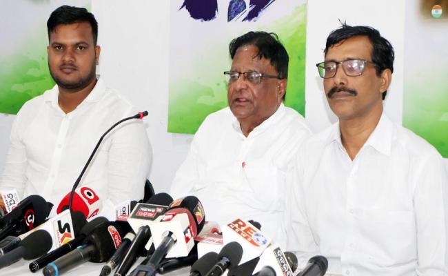 Only Congress has fielded tribal candidates, 40 percent of them are tribals, but BJP-BJD did not field tribal candidates.