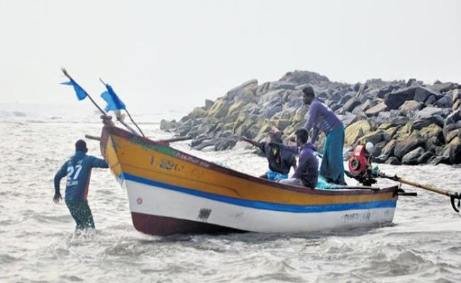 Fishermen banned from going to sea till 29th