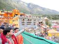 The gates of Shri Badrinath Dham opened, more than 15 thousand devotees joined the Chief Minister.